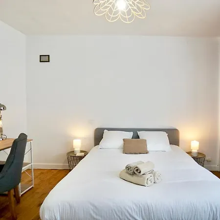 Urbana - Centre - Jardin Apartment
