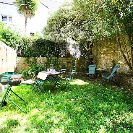Urbana - Centre - Jardin Apartment *